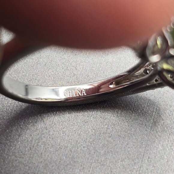 Sterling Silver Moldavite Statement Ring Size 5 Cathedral Setting Signed KYJ - Picture 9 of 15